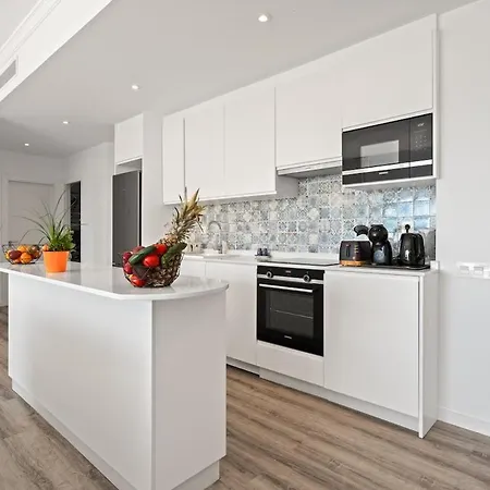 Stylish Ph With Private Rooftop & Sea Views Rdr497 Apartment