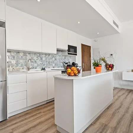 Apartment Stylish Ph With Private Rooftop & Sea Views Rdr497
